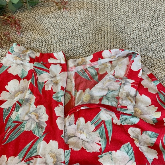 New Look Pinkish Red Shorts with Floral Print - Picture 4 of 9